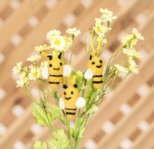 Load image into Gallery viewer, Ornament Mini Queen Bee