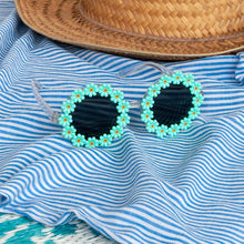 Load image into Gallery viewer, Sunglasses Green Daisy