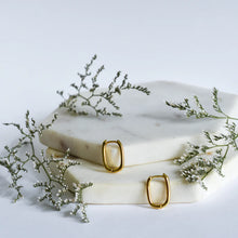 Load image into Gallery viewer, Earring Hoop Small