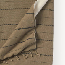 Load image into Gallery viewer, Throw Irena Fleece Throw In Bark