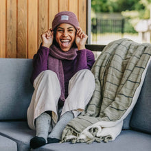 Load image into Gallery viewer, Throw Irena Fleece Throw In Bark