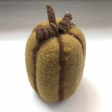Load image into Gallery viewer, Pumpkin Medium Tall
