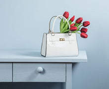 Load image into Gallery viewer, Vase Handbag White
