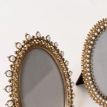 Load image into Gallery viewer, Picture Frames Oval With Pearls
