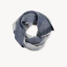 Load image into Gallery viewer, Scarf Seamless Alpaca
