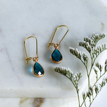 Load image into Gallery viewer, Earrings Small Kidney Hoops
