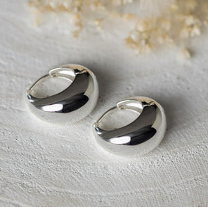 Earrings Refined Hoops Silver