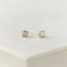 Load image into Gallery viewer, Earrings Solitaire Crystal Fete Studs
