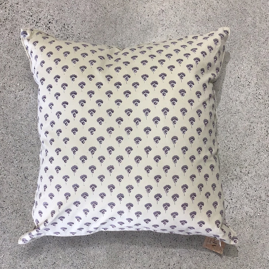 Lilac 20 x 20 Pillow