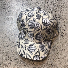 Load image into Gallery viewer, Floral Printed Baseball Hat Ladies
